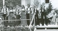 Von links: Karl-Heinz Grau, Hannelore Dagenbach, Wolfgang Kurz, Marliese Müller, Dirigent Johann Schmidt, Ekkard Retz und Dieter Bay